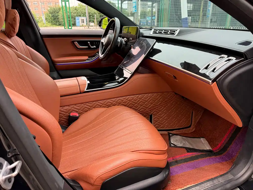 Mercedes-Benz S-Class — миниатюра 13