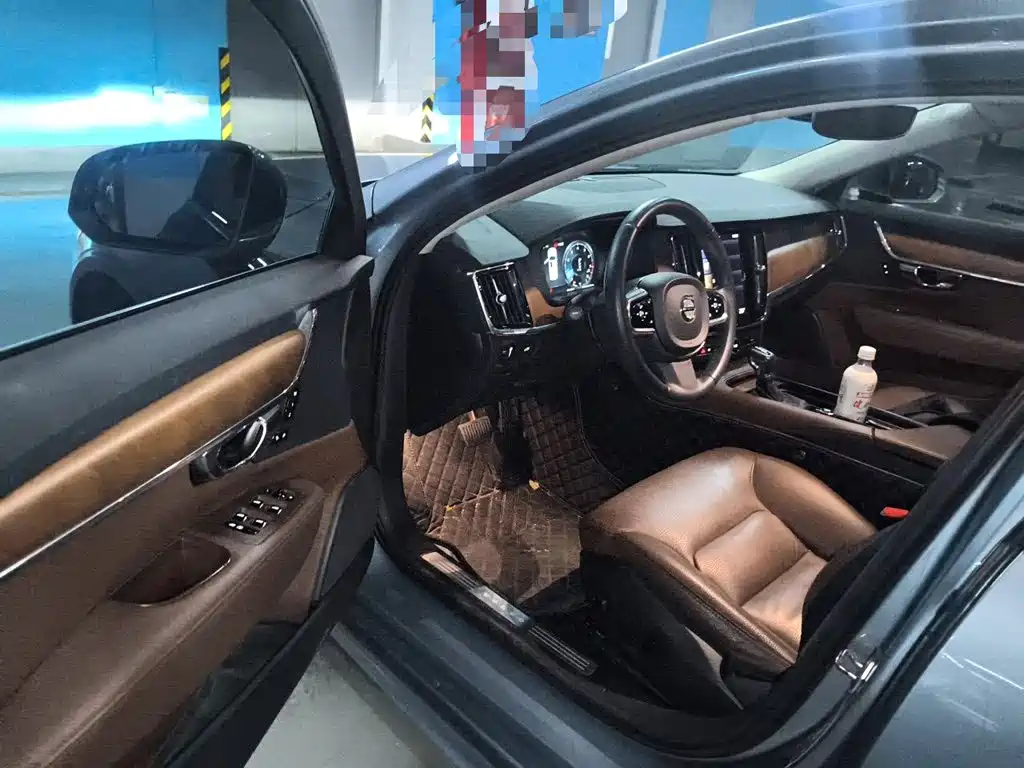 Volvo S90 — миниатюра 13