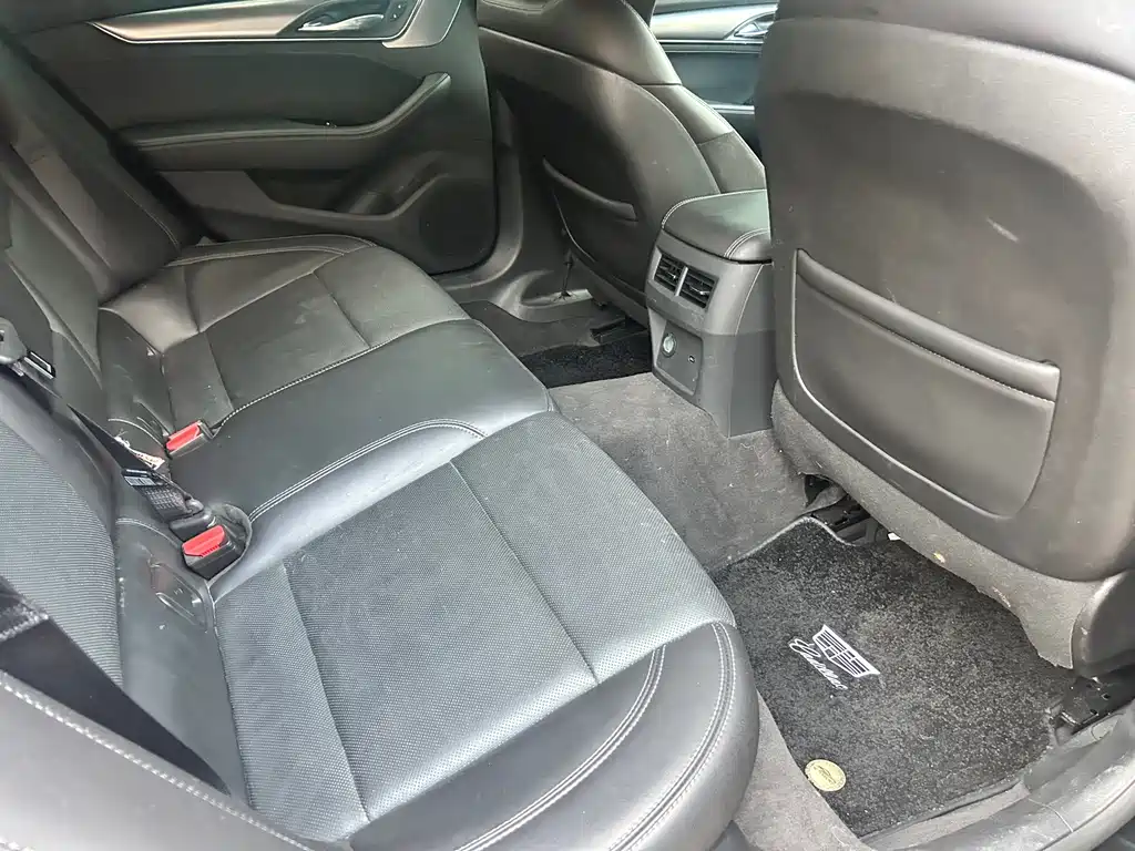 Cadillac CT5 — миниатюра 9