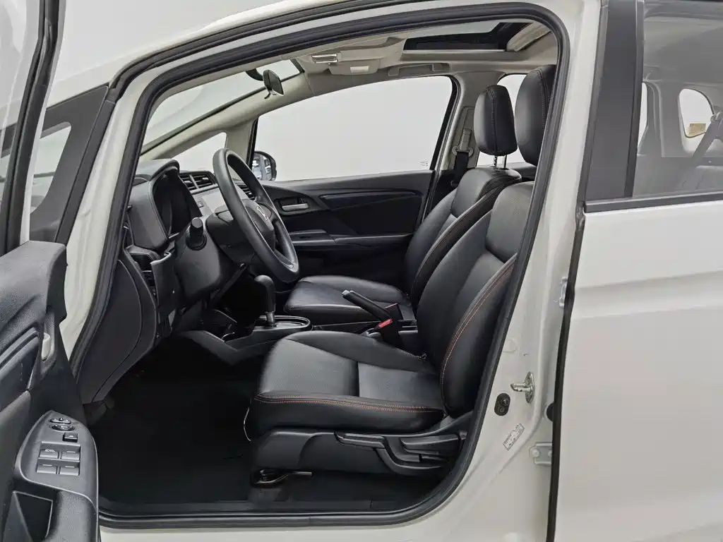 Honda Fit — миниатюра 10