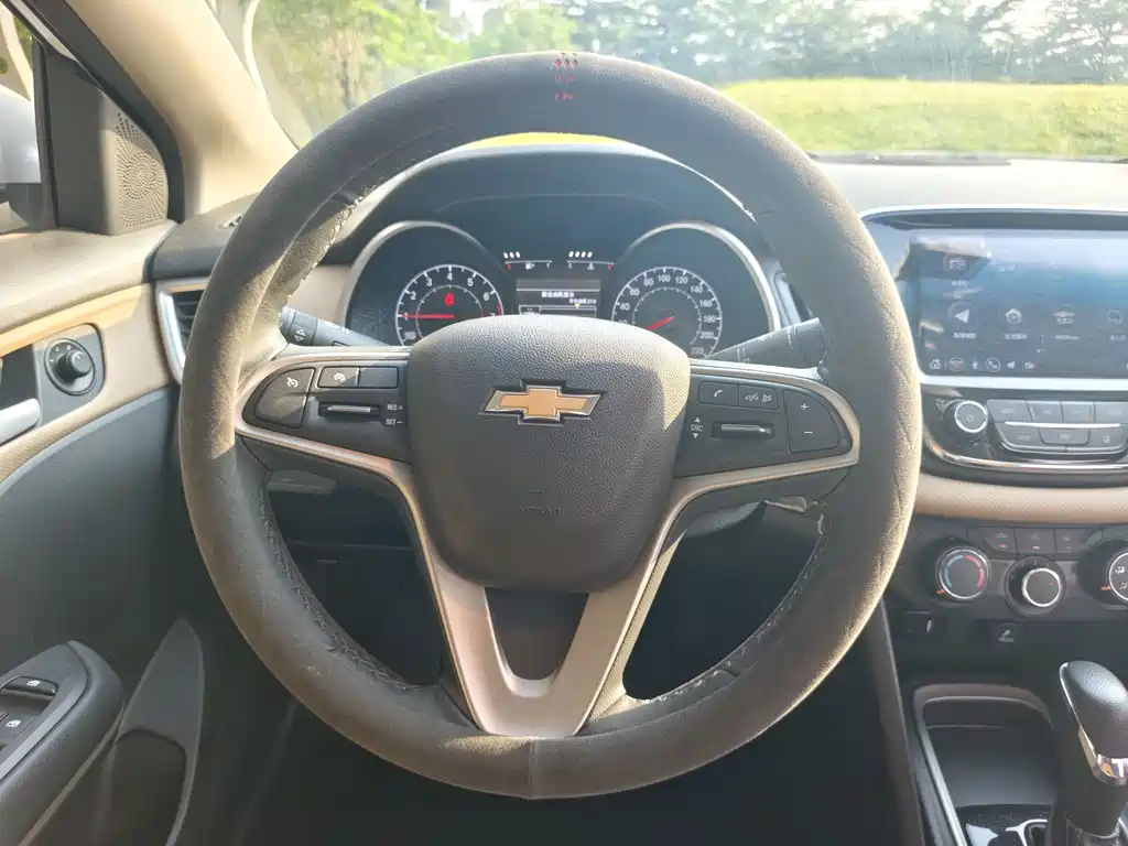 Chevrolet Monza — миниатюра 16