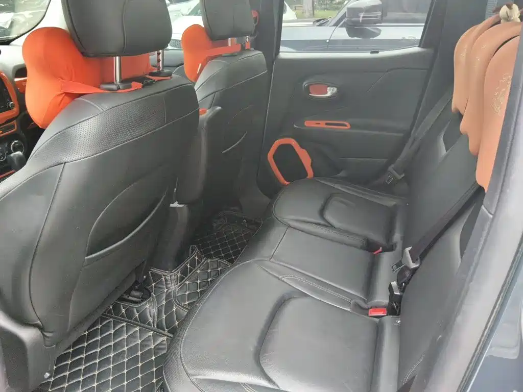 Jeep Renegade — миниатюра 14