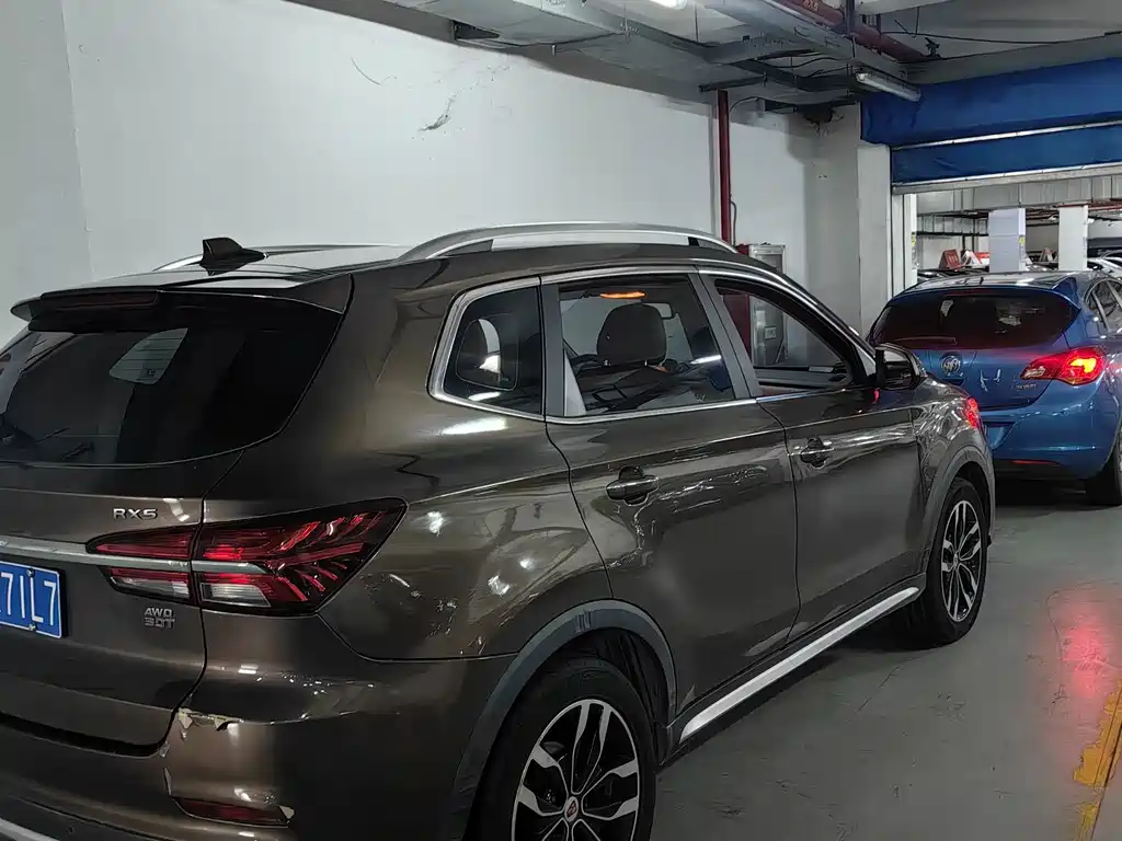 Roewe RX5 — миниатюра 3