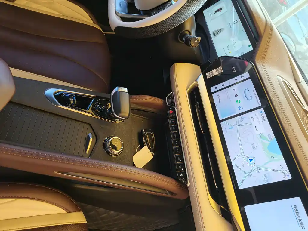 Geely Xingyue L — миниатюра 12