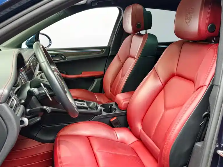 Porsche Macan — миниатюра 12