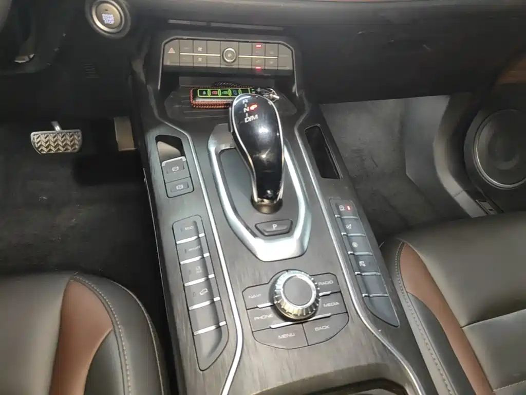 Wey Wey VV5 — миниатюра 14