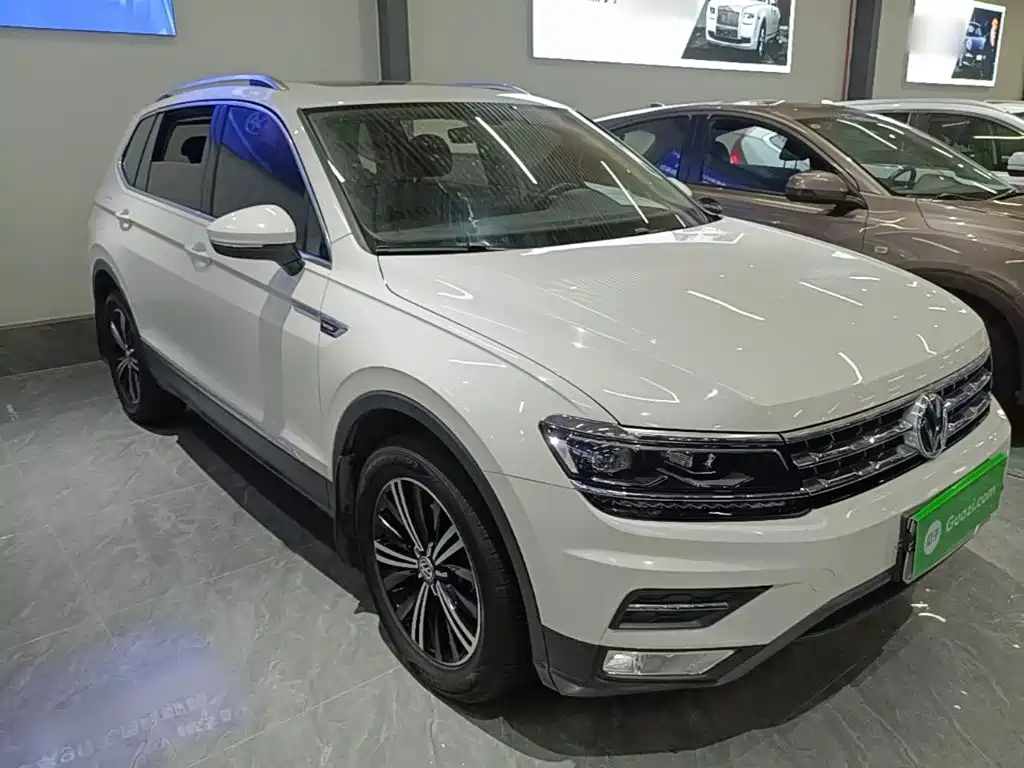 Volkswagen Tiguan L — миниатюра 4