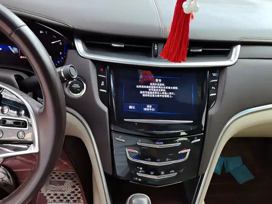 Cadillac XTS — миниатюра 13