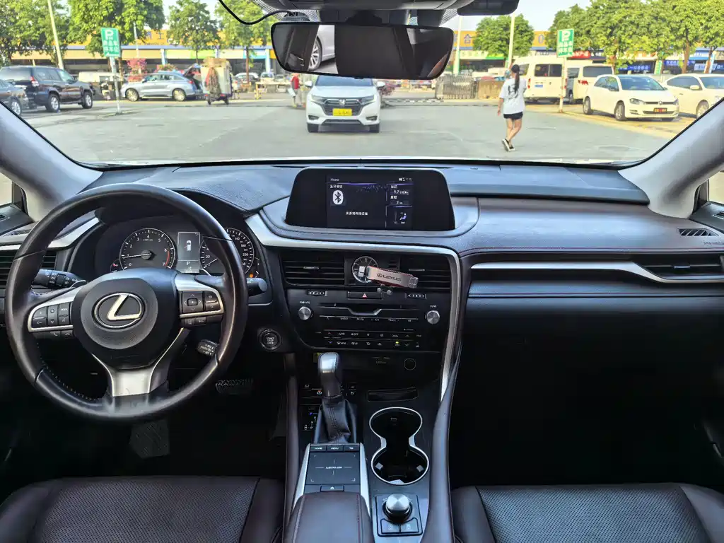 Lexus RX — миниатюра 9
