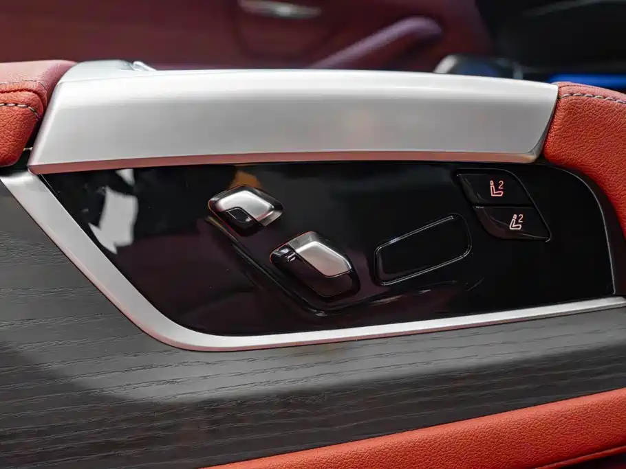 BMW 5 Series — миниатюра 23