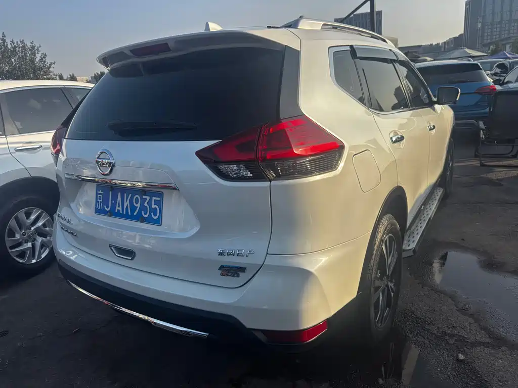 Nissan X-Trail — миниатюра 20