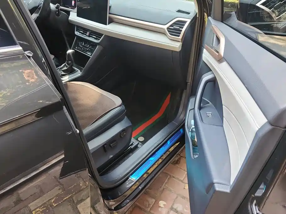 Volkswagen Tharu — миниатюра 8
