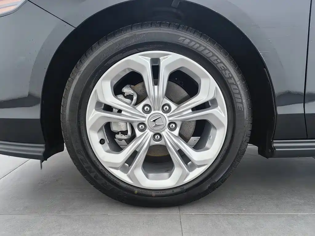 Honda Accord — миниатюра 17