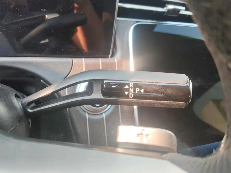 Mercedes-Benz E-Class — миниатюра 15