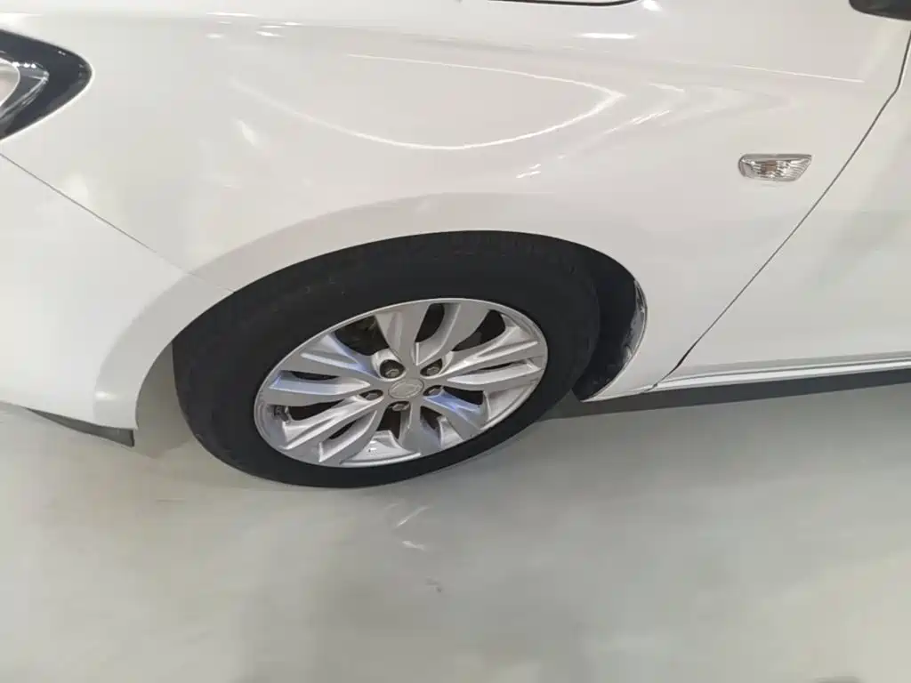 Buick Excelle — миниатюра 23
