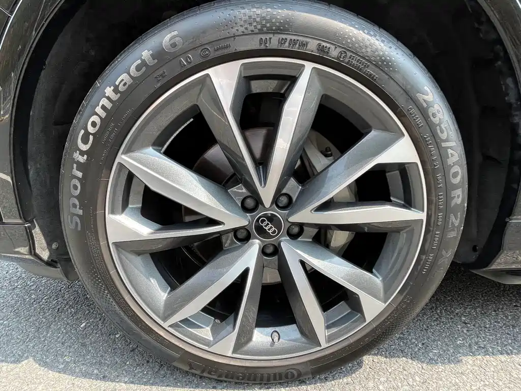 Audi Q7 — миниатюра 15