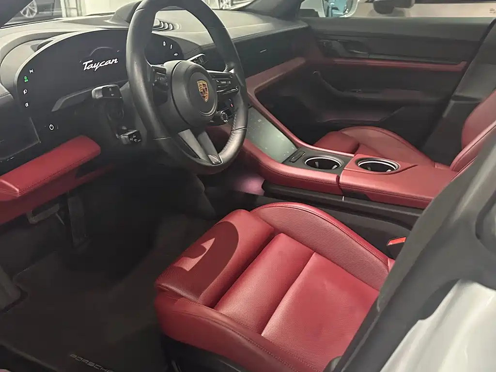 Porsche Taycan — миниатюра 7