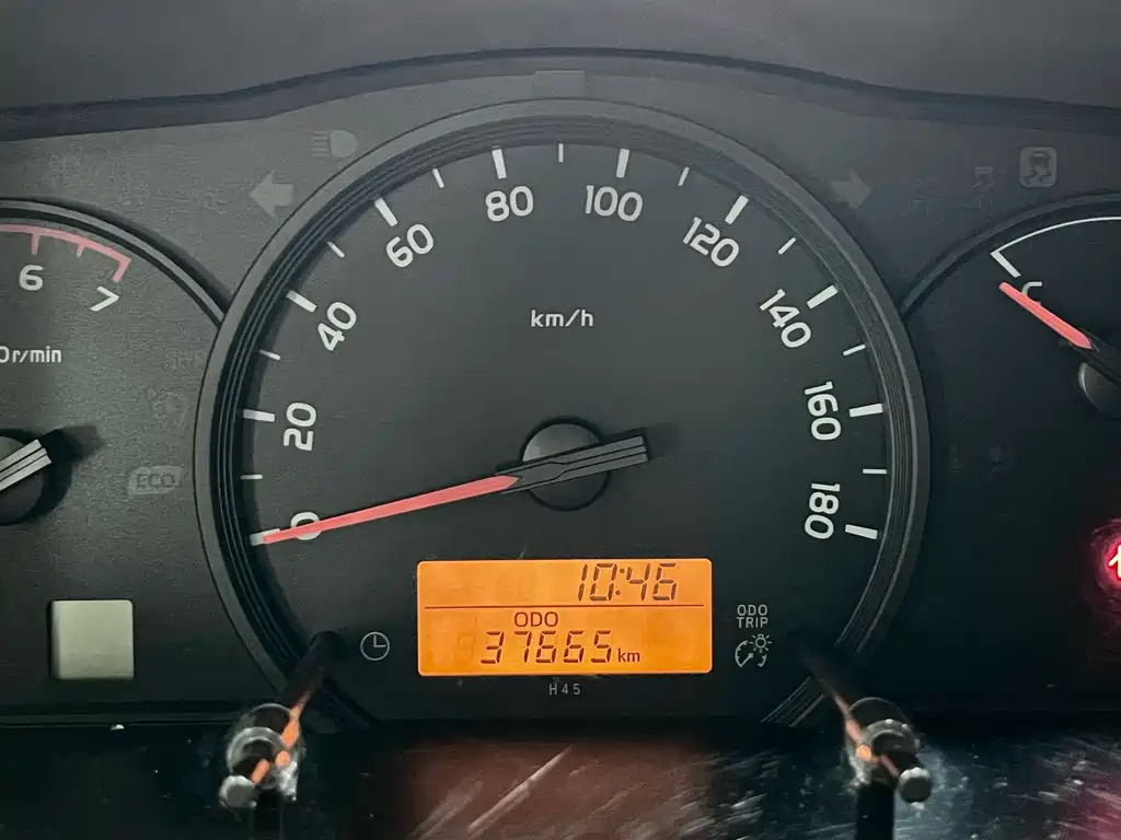 Toyota Hiace — миниатюра 11