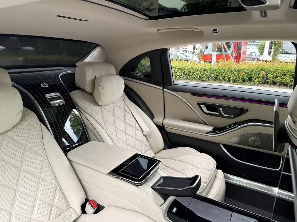 Mercedes-Benz S-Class — миниатюра 8