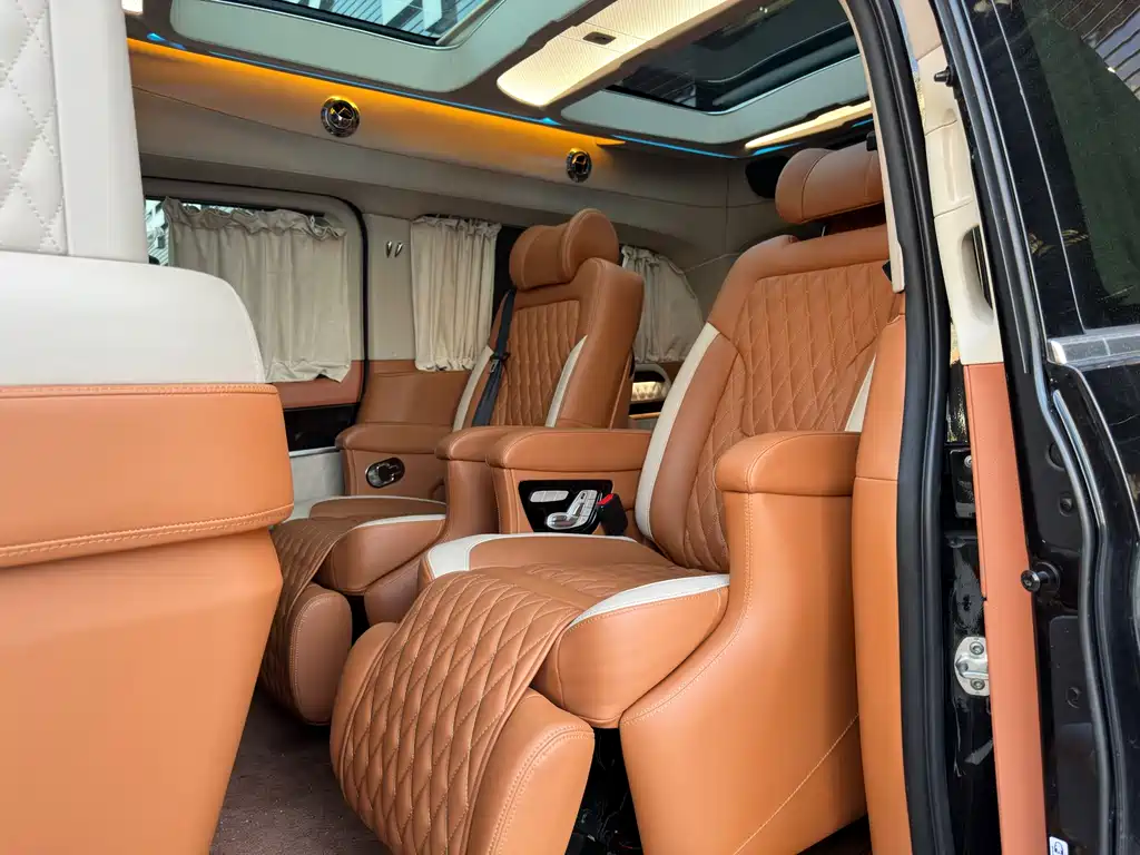 Mercedes-Benz V-Class V 2018 V 260 L Luxury Long Wheelbase VI