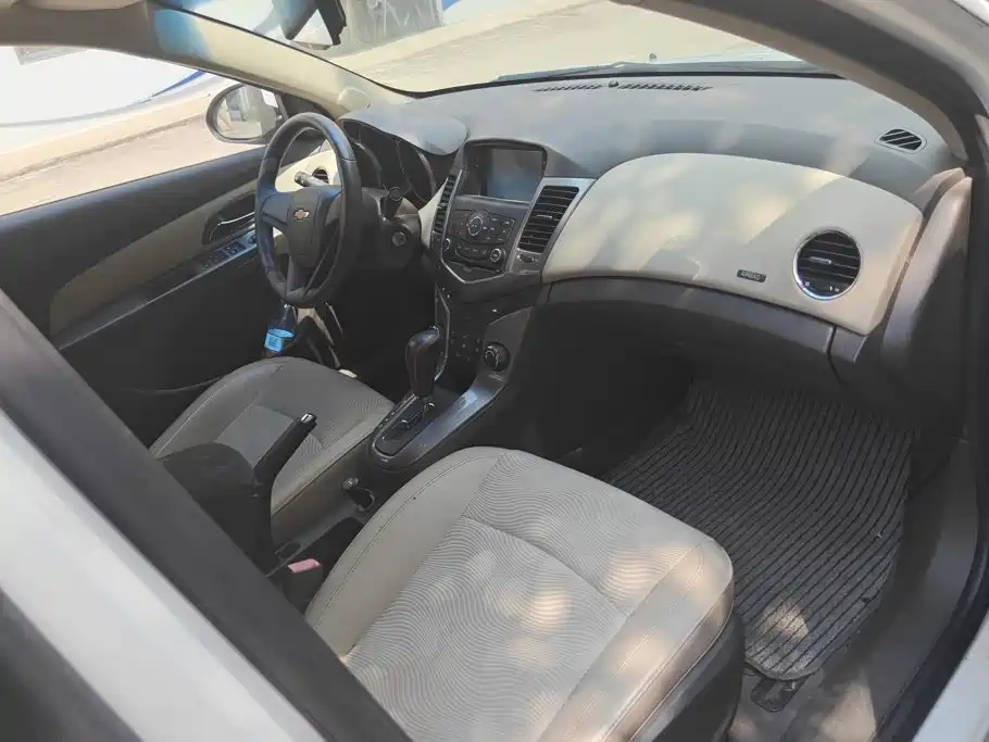 Chevrolet Cruze — миниатюра 8