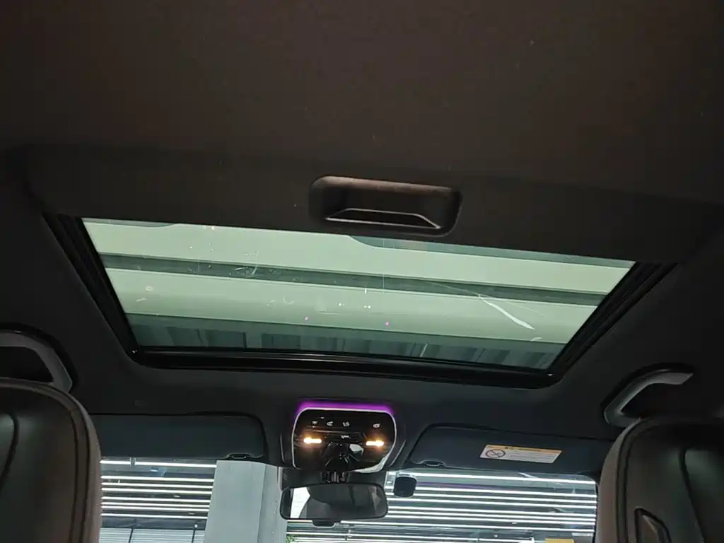 Mercedes-Benz C-Class — миниатюра 18