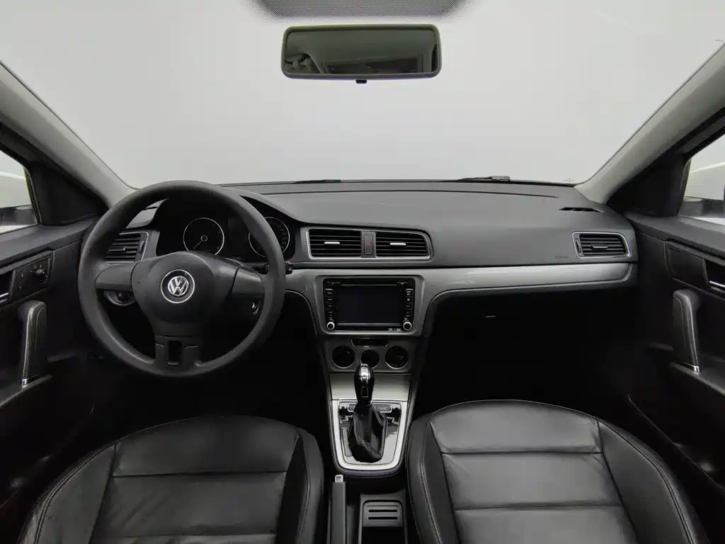 Volkswagen Lavida — миниатюра 5