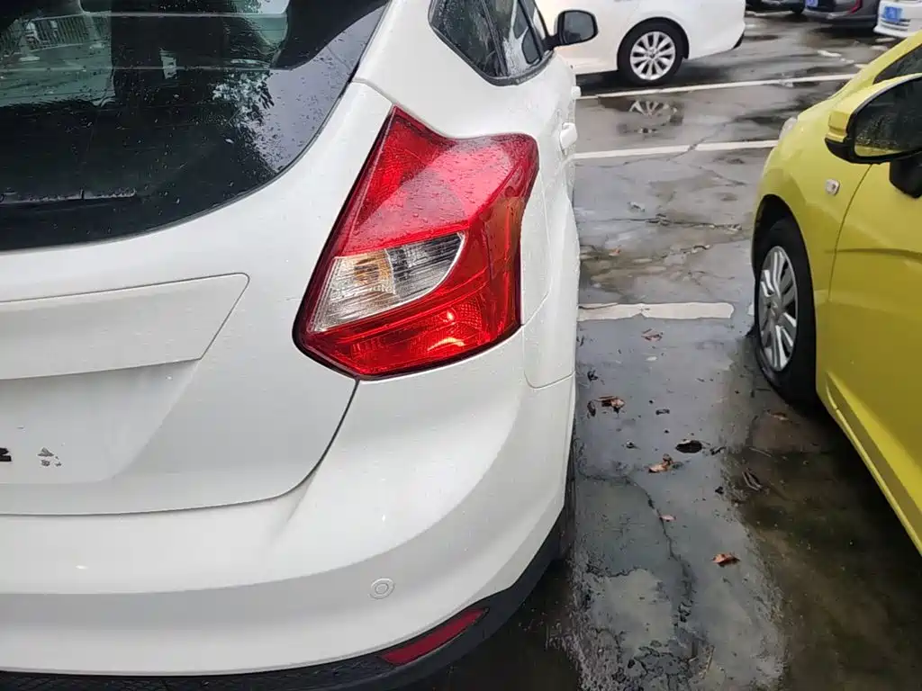 Ford Focus — миниатюра 8