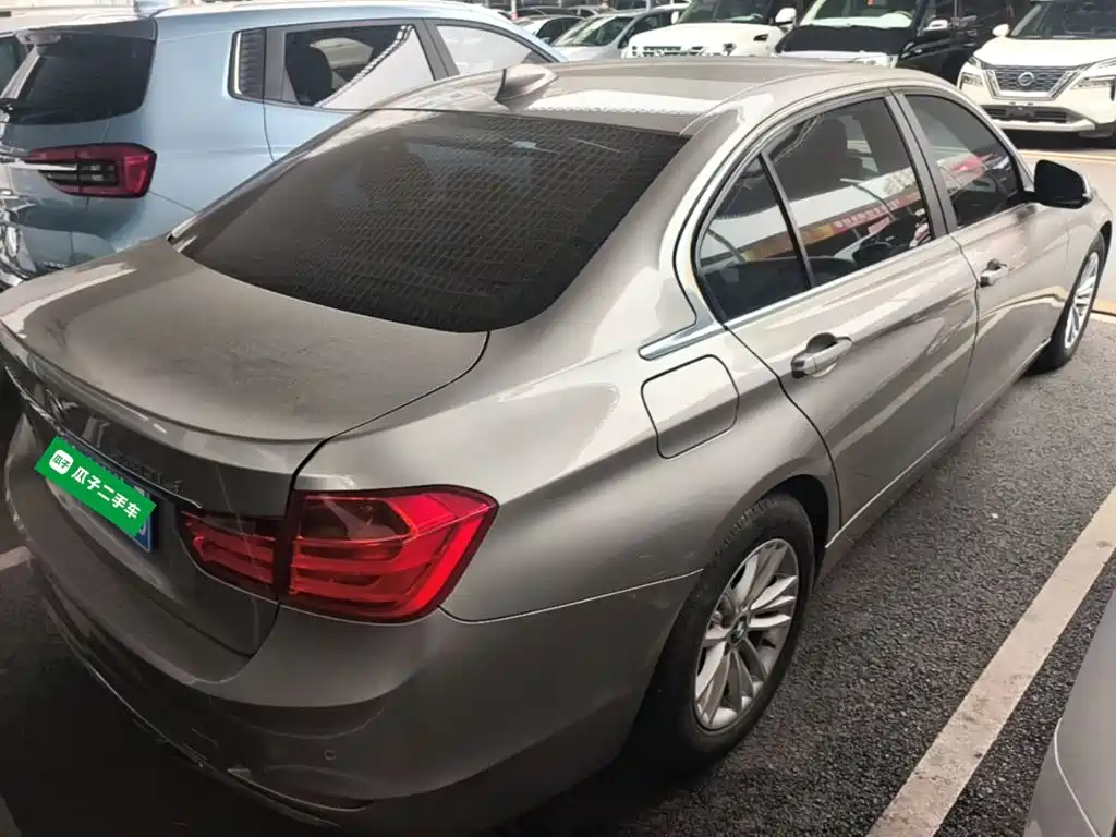 BMW 3 Series — миниатюра 7