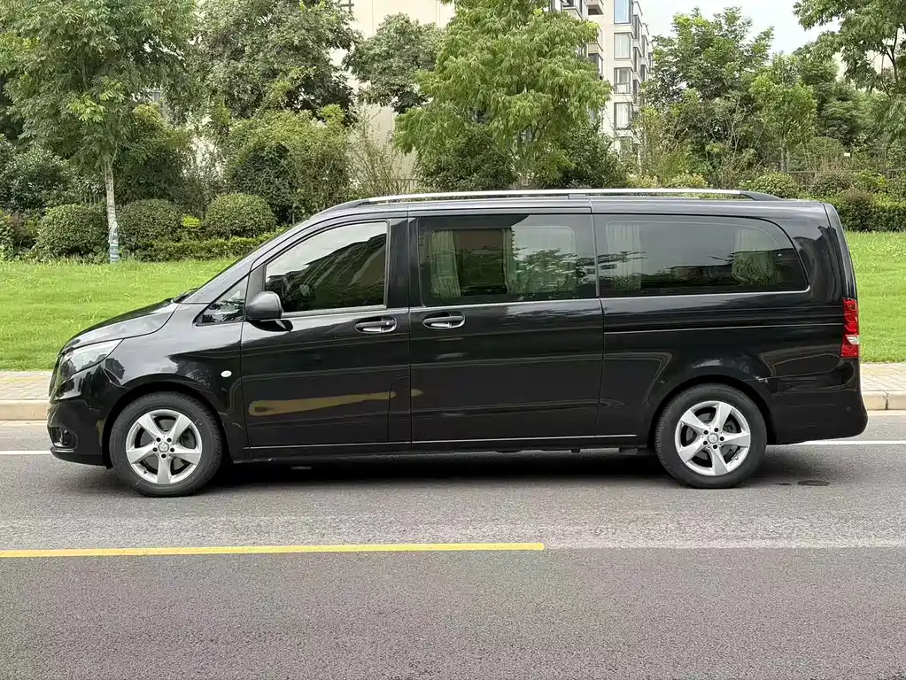 Mercedes-Benz Vito — миниатюра 7