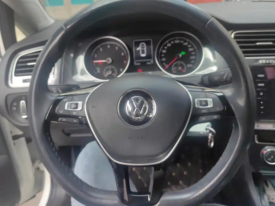 Volkswagen Golf — миниатюра 15