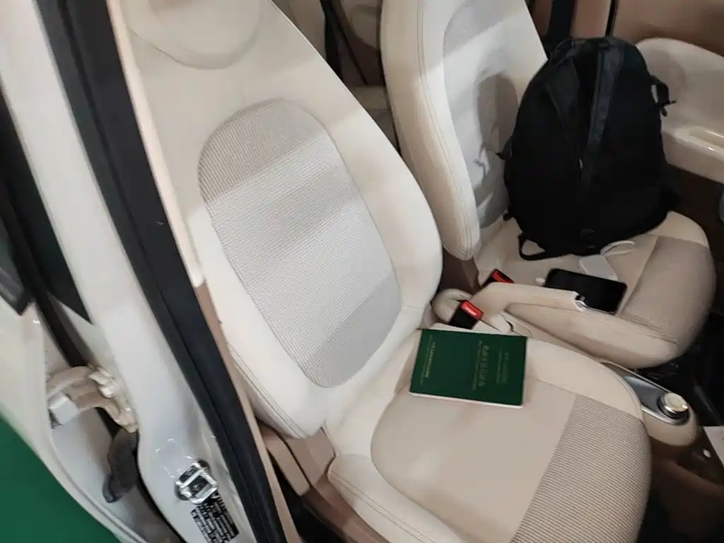 Wuling MINIEV — миниатюра 25