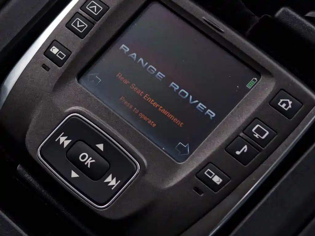Land Rover Range Rover — миниатюра 21