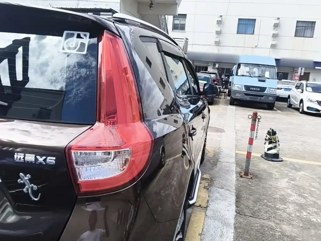 Geely Vision X6 — миниатюра 8