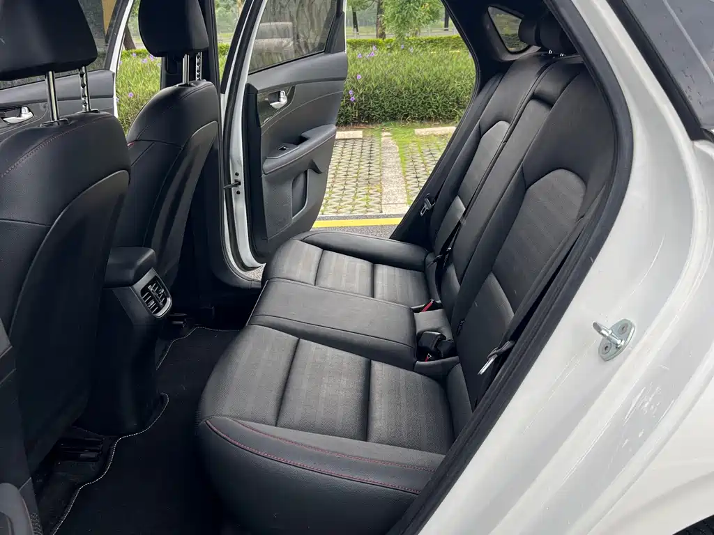 Kia K3 — миниатюра 7