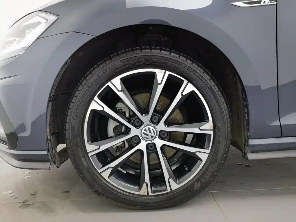 Volkswagen Golf — миниатюра 17