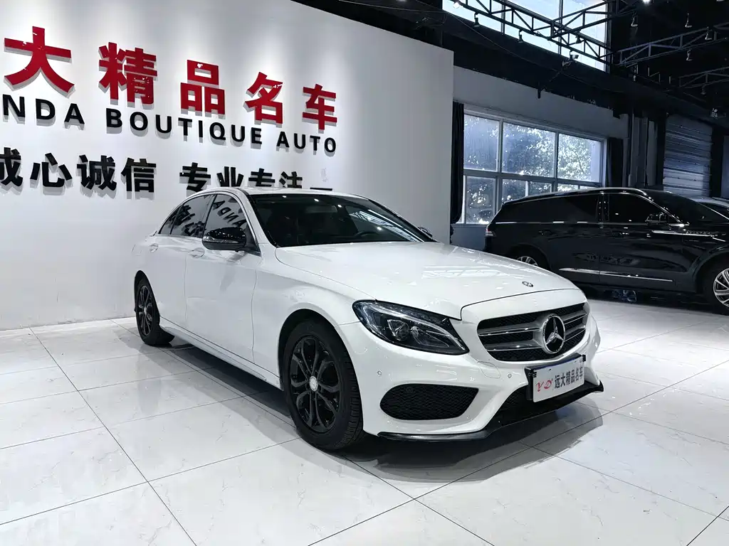 Mercedes-Benz C-Class — миниатюра 3