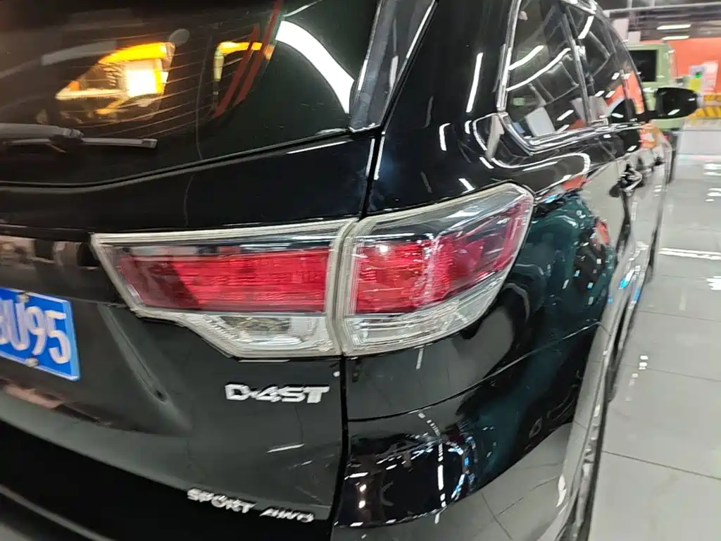 Toyota Highlander — миниатюра 8