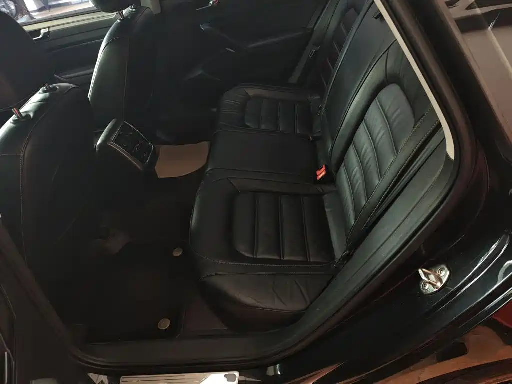 Volkswagen Passat — миниатюра 13