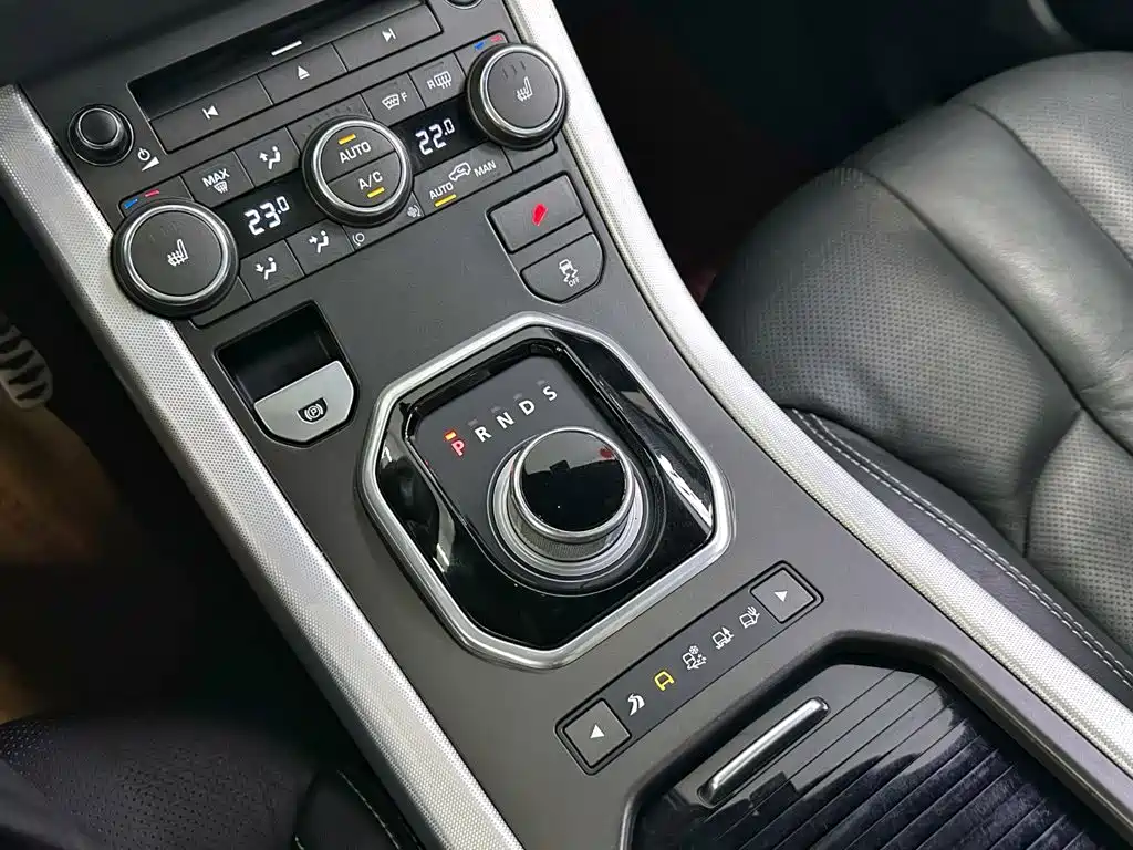 Land Rover Evoque (Import) — миниатюра 16