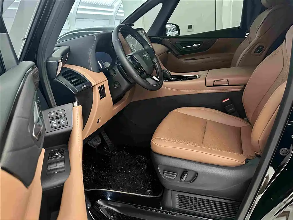 Toyota Alphard 2024 2.5L Premium