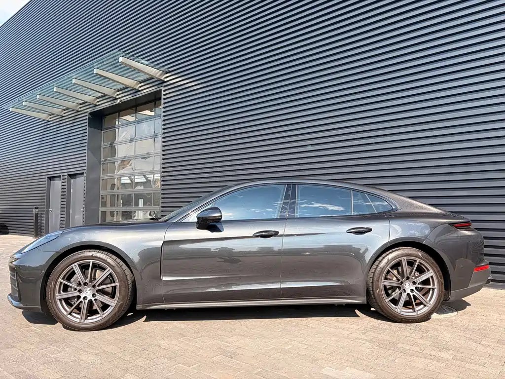 Porsche Panamera — миниатюра 4