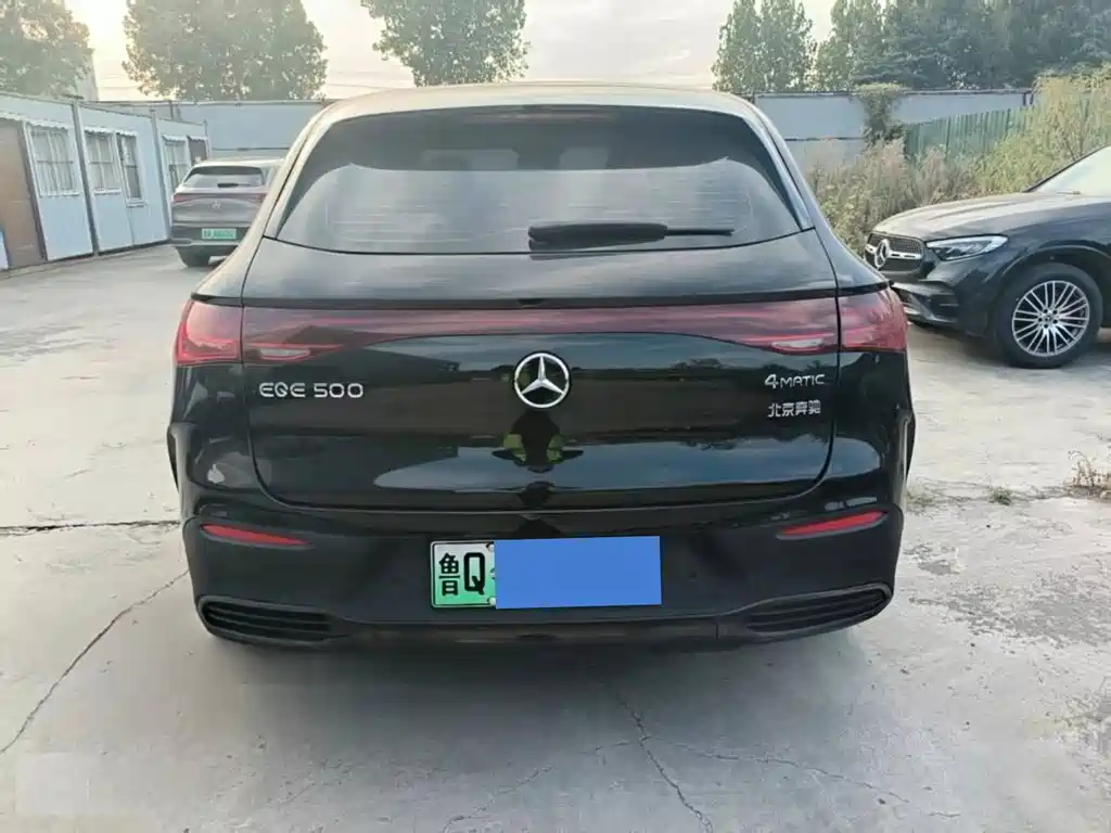 Mercedes-Benz EQE SUV — миниатюра 4