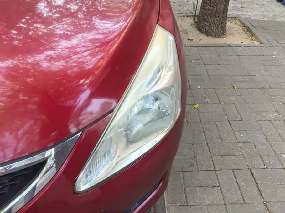 Nissan Tiida — миниатюра 5