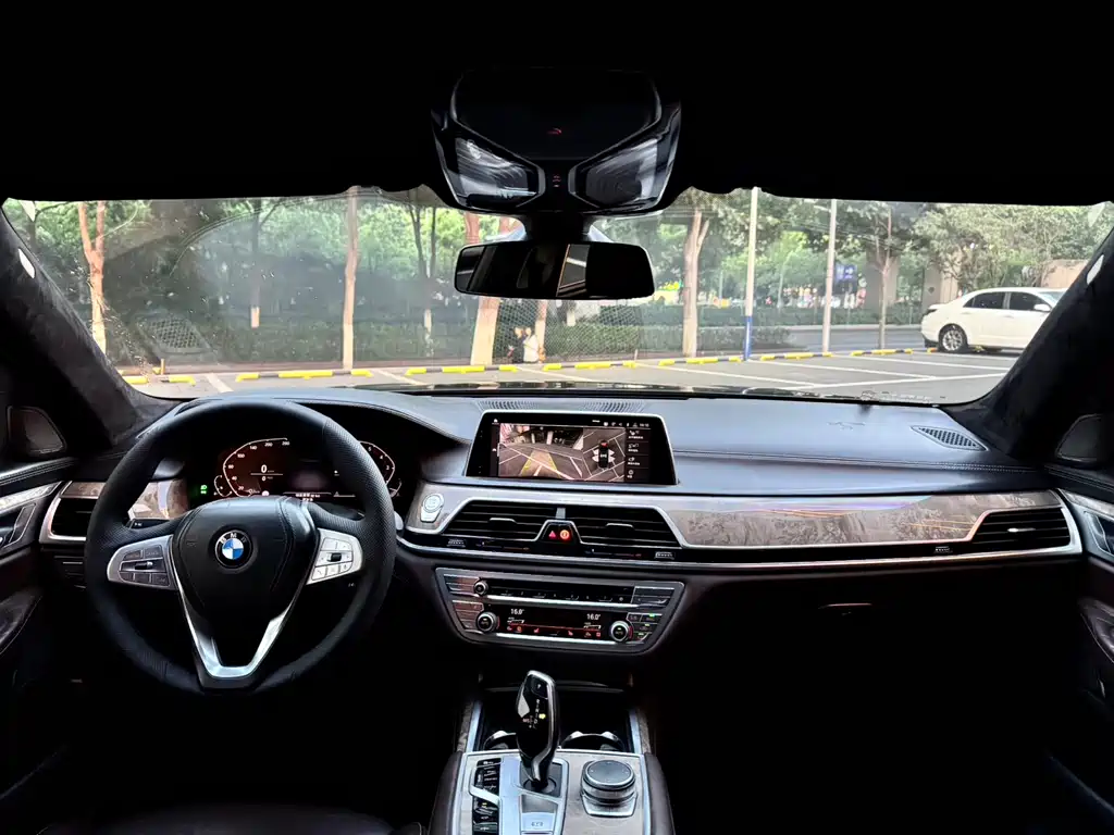 BMW 7 Series 7 2019 740Li Lead Luxury
