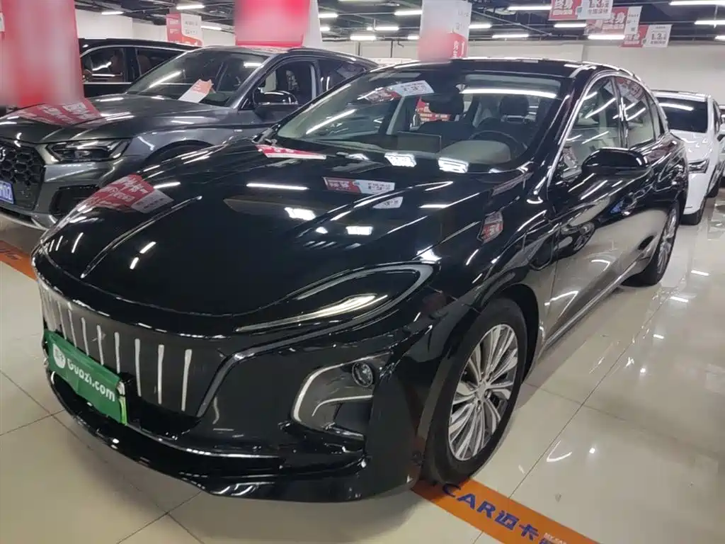 Hongqi Hongqi E-QM5 2024