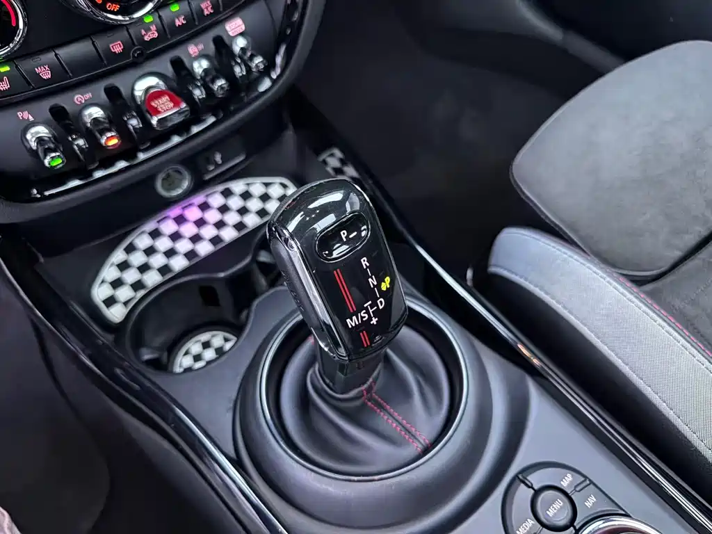 MINI Mini JCW Clubman — миниатюра 17