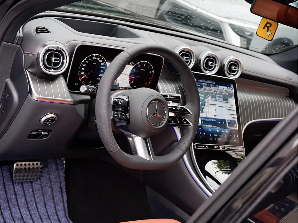 Mercedes-Benz GLC 2023 GLC 300 L 4MATIC Luxury 7 мест