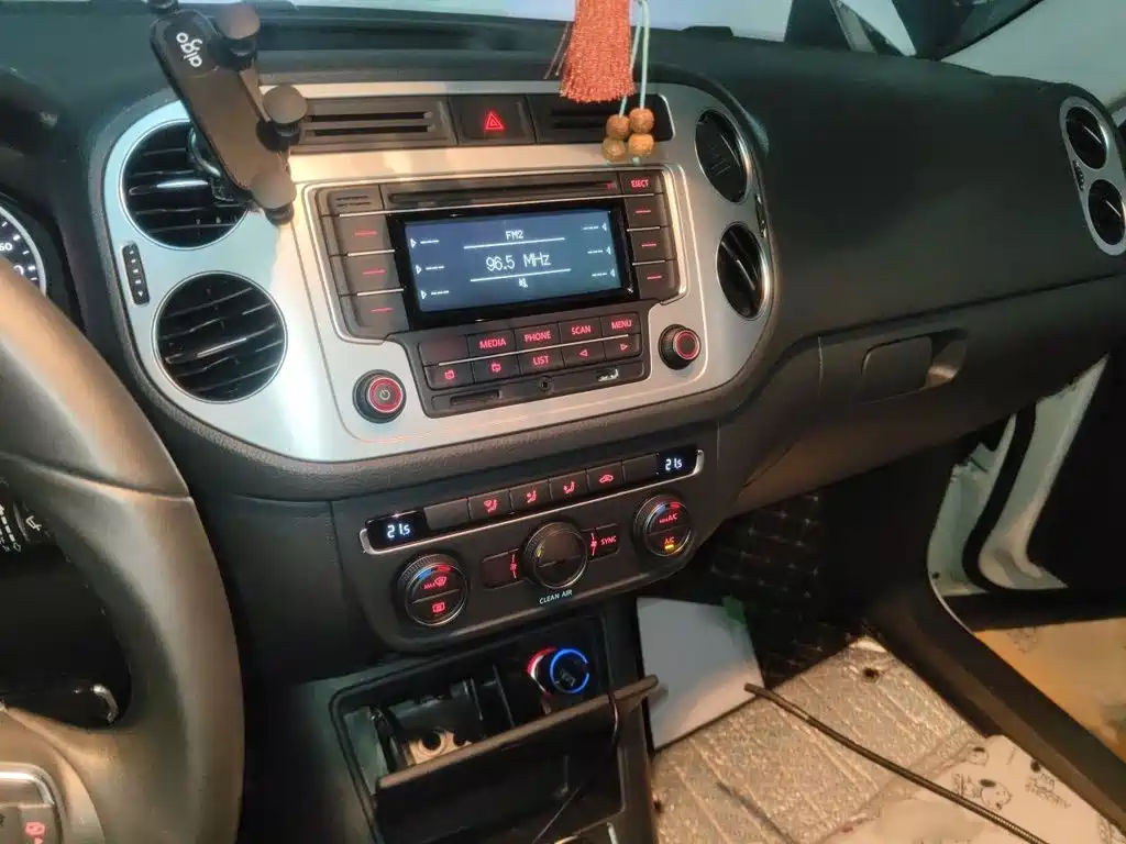 Volkswagen Tiguan — миниатюра 6