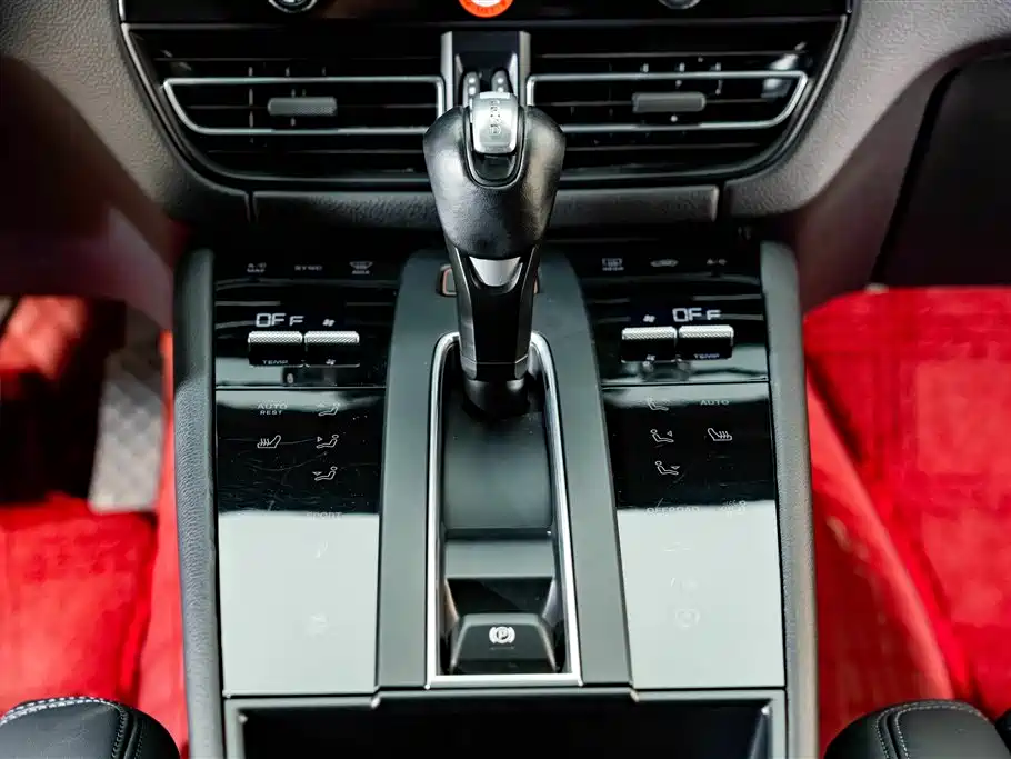 Porsche Macan — миниатюра 14
